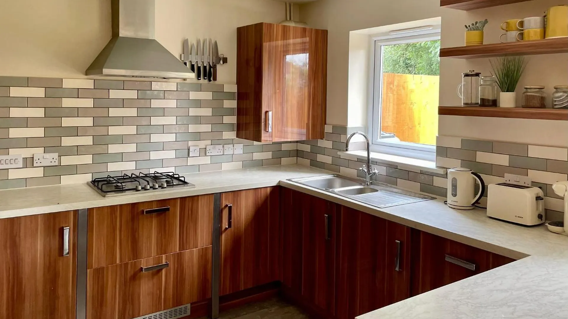 Holiday home 3 Bed House Near York Centre With Off Road Parking Villa