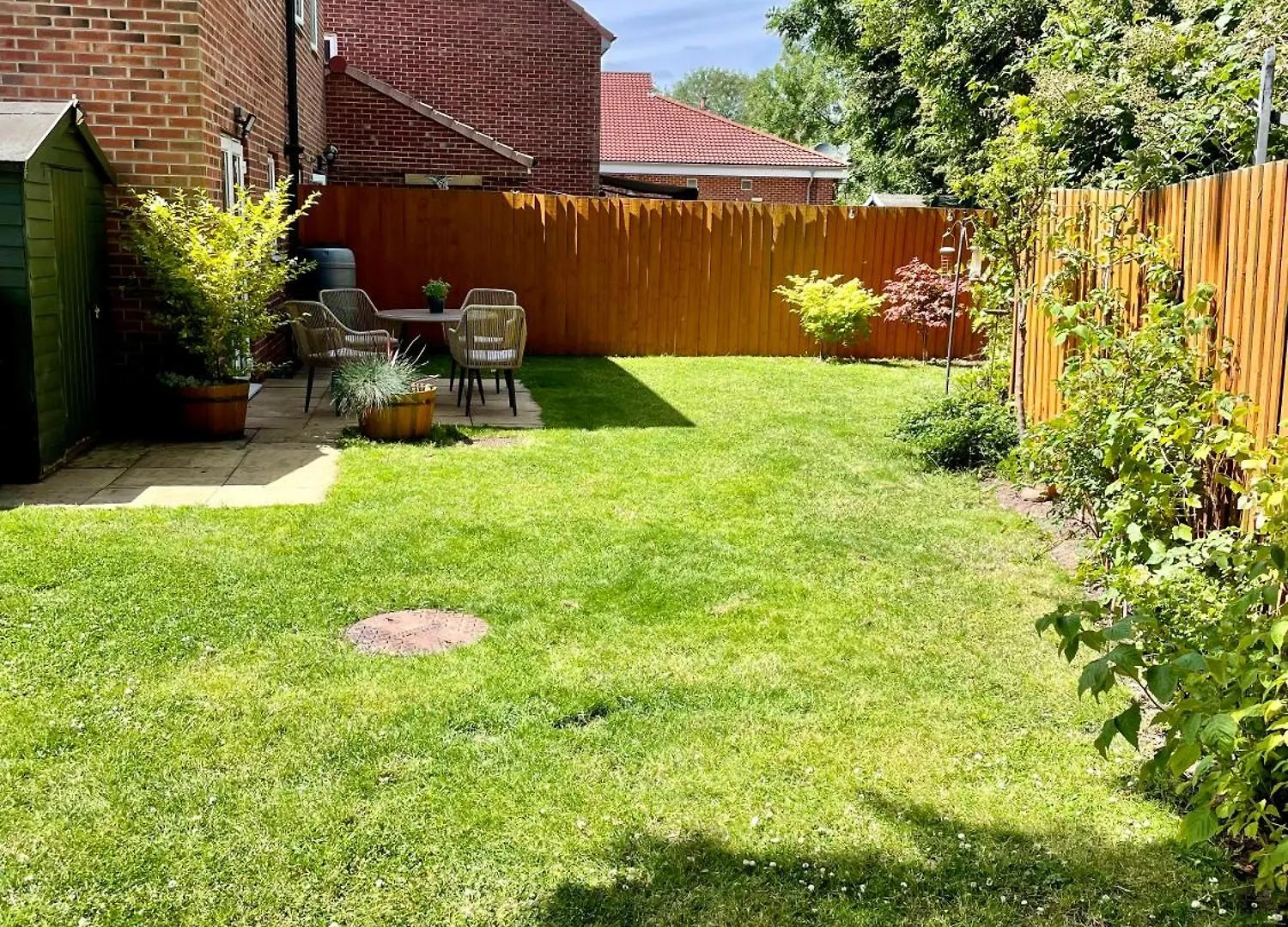 3 Bed House Near York Centre With Off Road Parking Villa